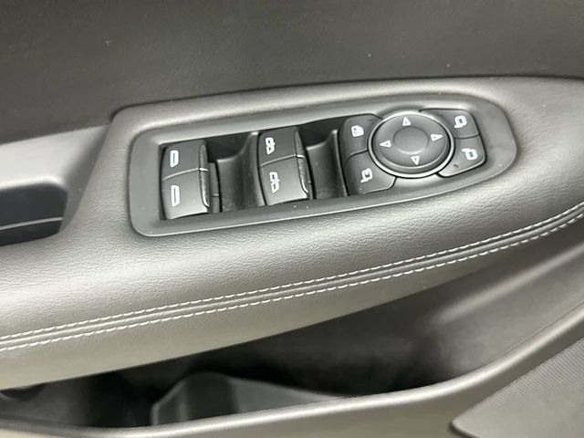 Thumbnail: 2023 Cadillac XT6 - 26