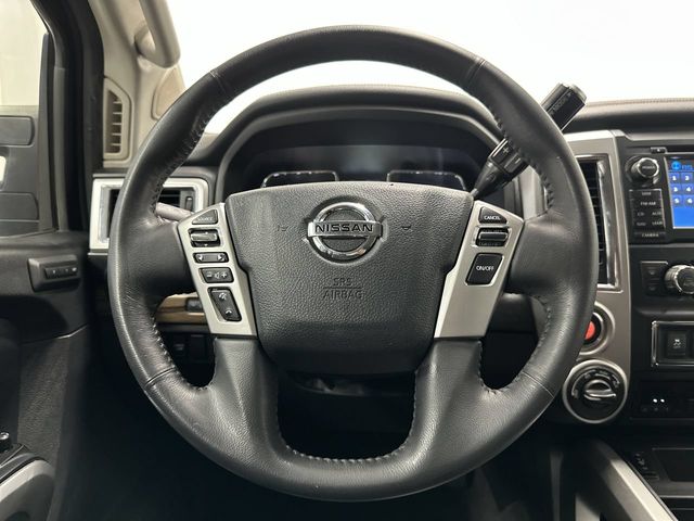 Thumbnail: 2016 Nissan Titan - 10