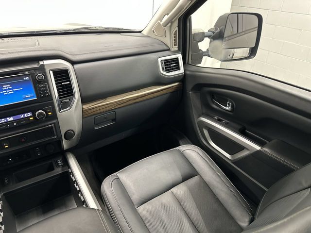 Thumbnail: 2016 Nissan Titan - 6