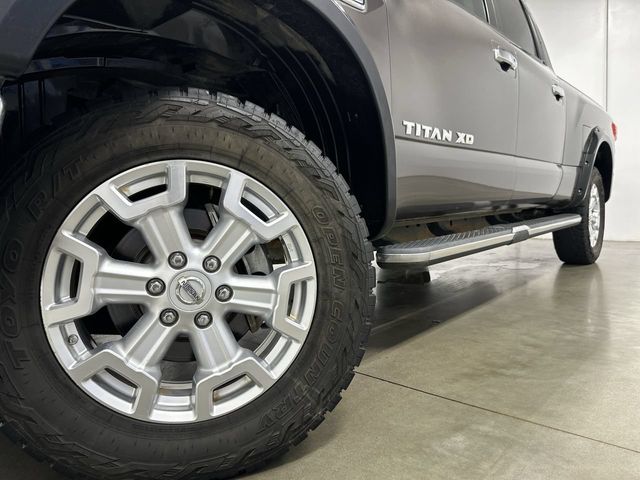 Thumbnail: 2016 Nissan Titan - 5
