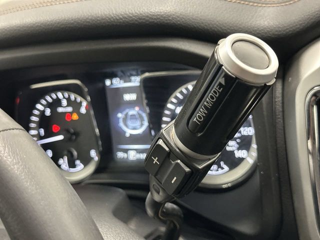 Thumbnail: 2016 Nissan Titan - 30