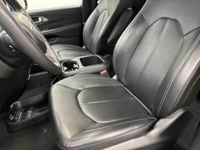 Thumbnail: 2025 Chrysler Pacifica - 7