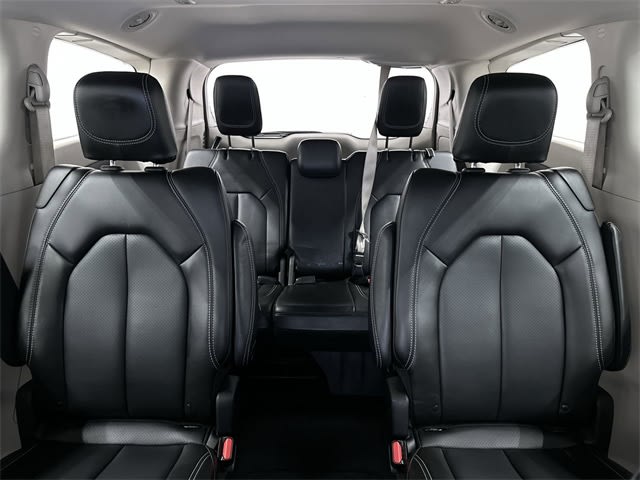 2023 Chrysler Pacifica Touring L 20