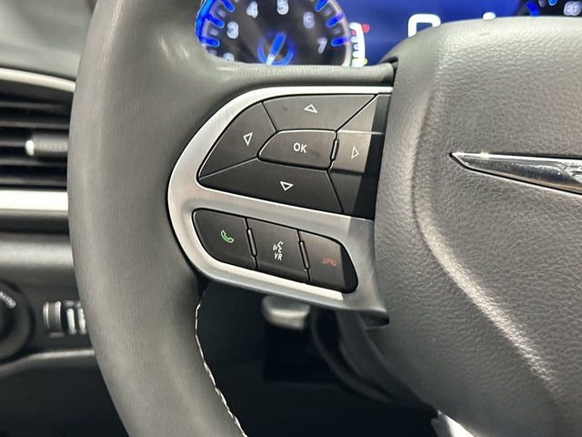 Thumbnail: 2025 Chrysler Pacifica - 22