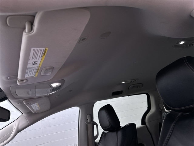 2018 Chrysler Pacifica  33