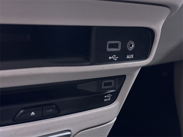 2018 Chrysler Pacifica  31
