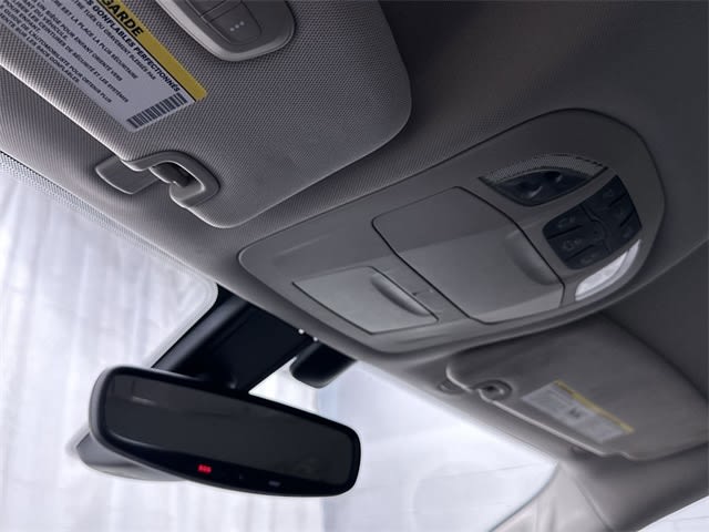2018 Chrysler Pacifica  27