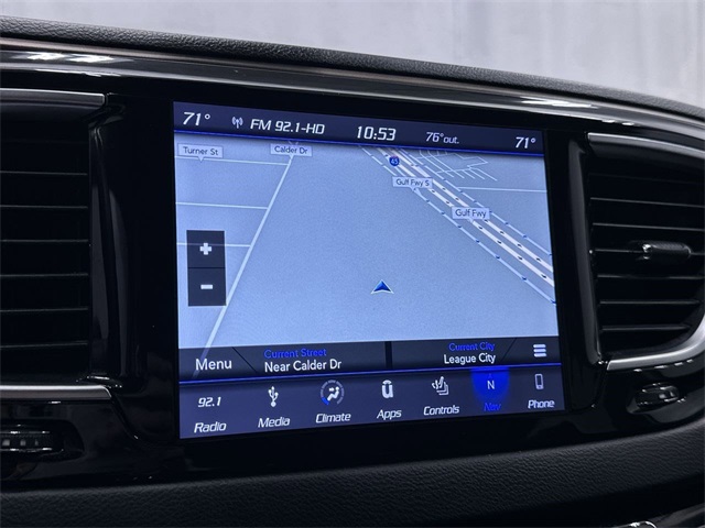 2018 Chrysler Pacifica  29