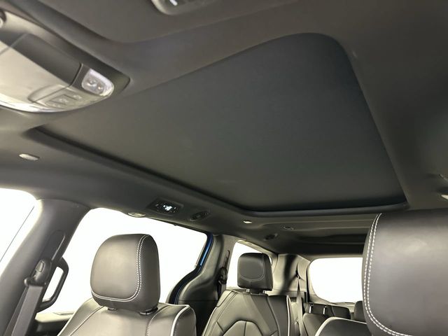 Thumbnail: 2026 Chrysler Pacifica - 32