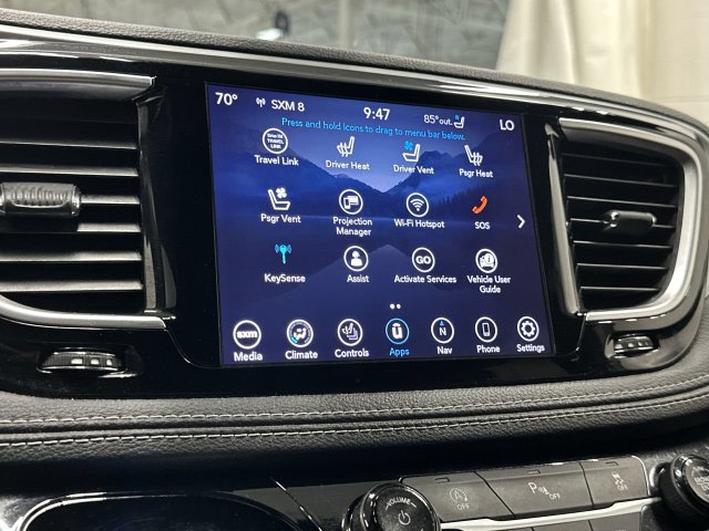 Thumbnail: 2020 Chrysler Pacifica - 10