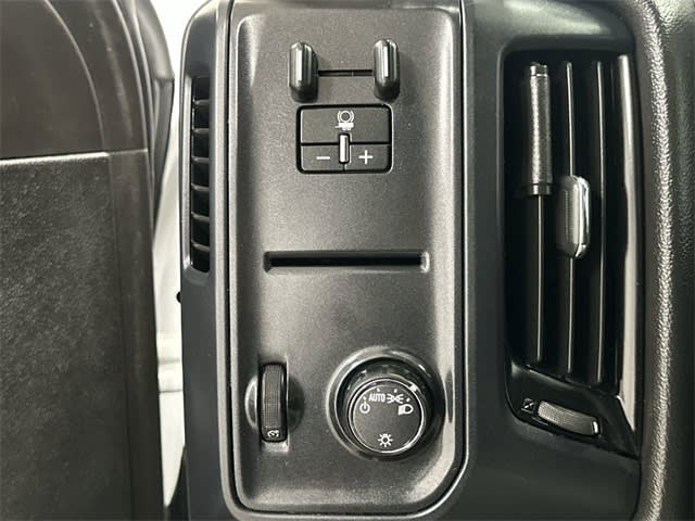Thumbnail: 2019 Chevrolet Silverado 2500 - 24