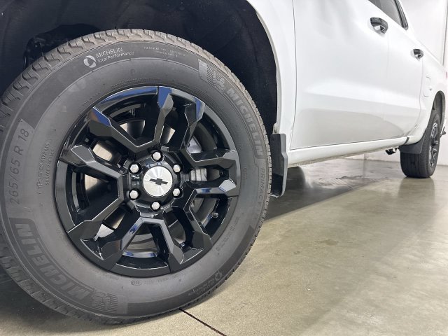 Thumbnail: 2026 Chevrolet Silverado 1500 - 5