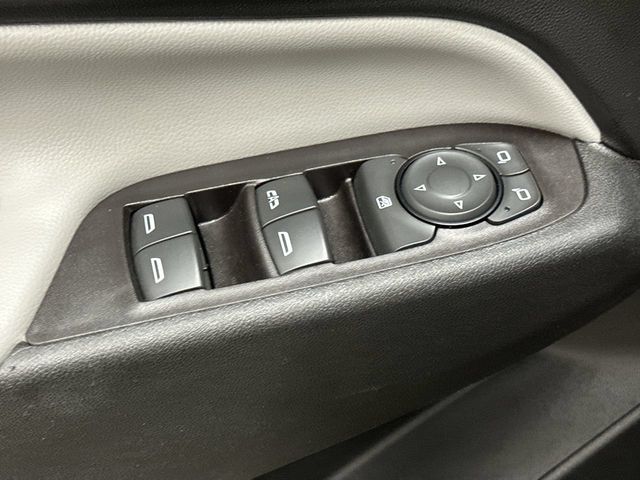 Thumbnail: 2020 Chevrolet Equinox - 26