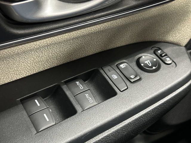 Thumbnail: 2017 Honda CR-V - 25