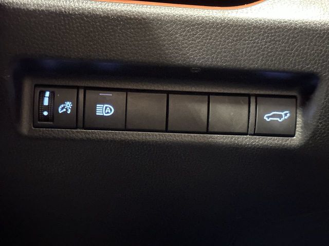 Thumbnail: 2019 Toyota RAV4 - 23