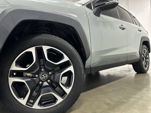Thumbnail: 2019 Toyota RAV4 - 5