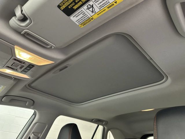 Thumbnail: 2019 Toyota RAV4 - 31