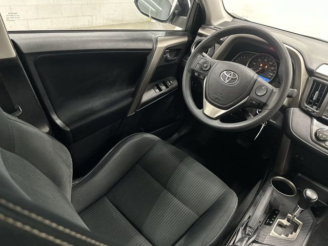 Thumbnail: 2015 Toyota RAV4 - 2