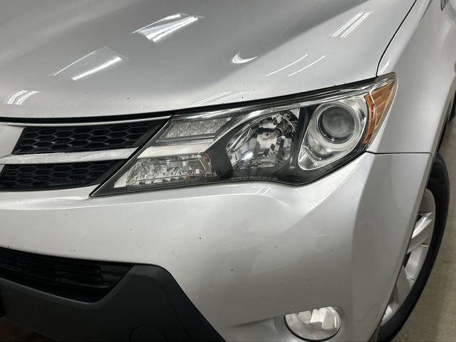 Thumbnail: 2015 Toyota RAV4 - 32