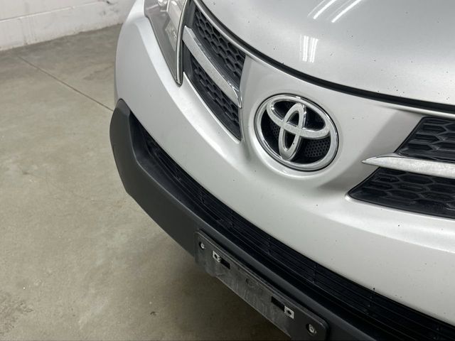 Thumbnail: 2015 Toyota RAV4 - 4