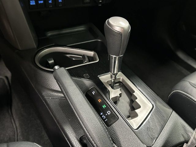 Thumbnail: 2017 Toyota RAV4 - 11