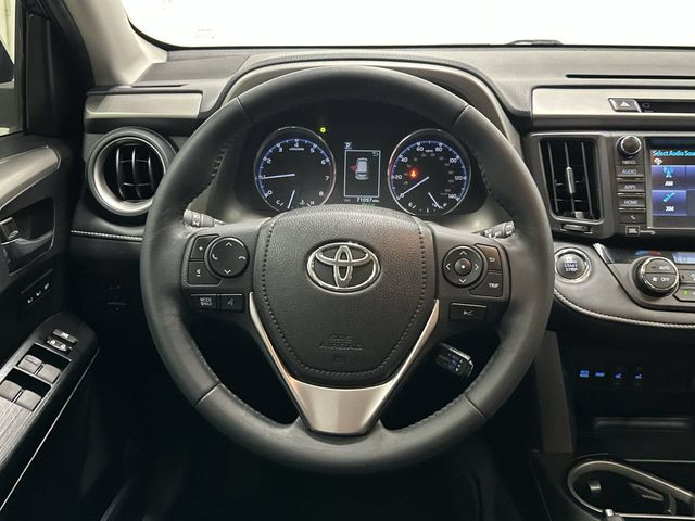 Thumbnail: 2017 Toyota RAV4 - 9