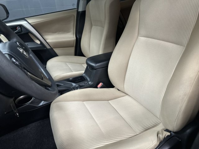 Thumbnail: 2013 Toyota RAV4 - 7