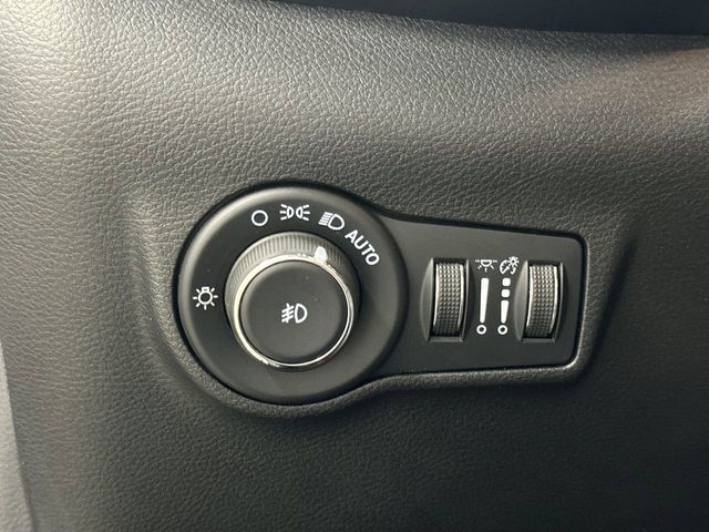 Thumbnail: 2025 Jeep Compass - 25