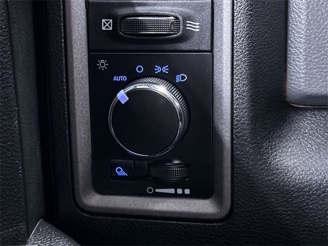 2018 RAM 3500 Tradesman 11
