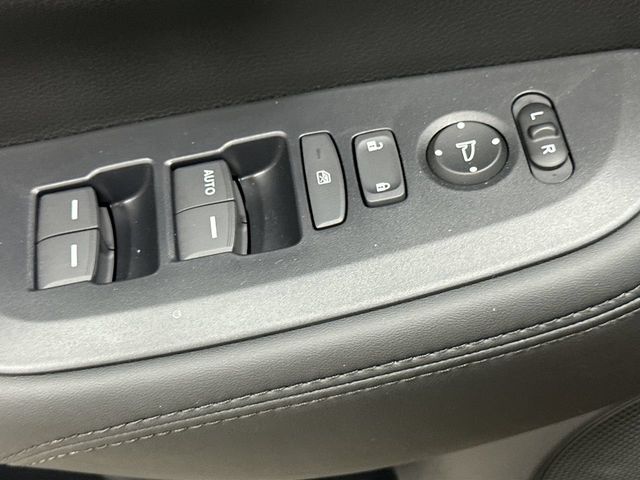 Thumbnail: 2027 Honda HR-V - 25
