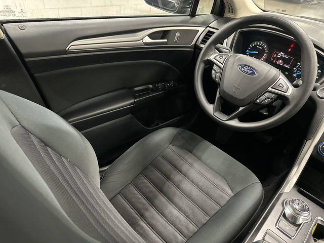 Thumbnail: 2017 Ford Fusion - 2