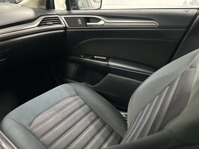Thumbnail: 2017 Ford Fusion - 20