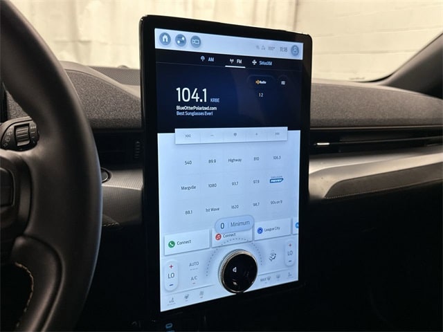 Thumbnail: 2022 Ford Mustang Mach-E - 9