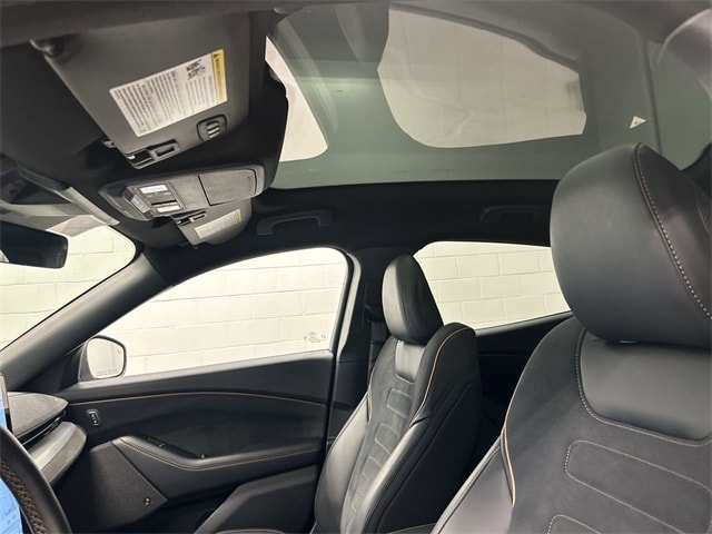 Thumbnail: 2022 Ford Mustang Mach-E - 29