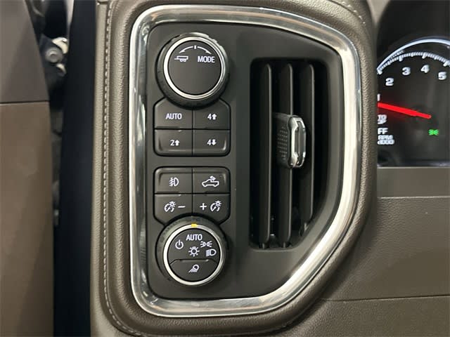 Thumbnail: 2020 Chevrolet Silverado 1500 - 24