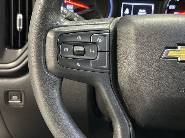 Thumbnail: 2023 Chevrolet Silverado 1500 - 21