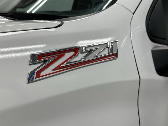 Thumbnail: 2023 Chevrolet Silverado 1500 - 4