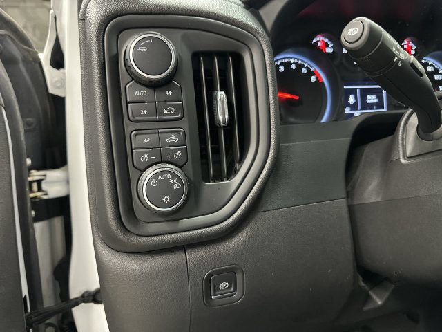 Thumbnail: 2022 Chevrolet Silverado 1500 - 23