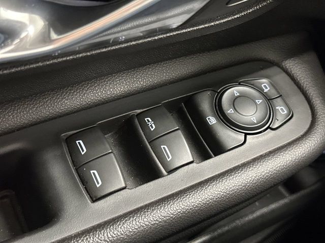 Thumbnail: 2020 GMC Terrain - 25
