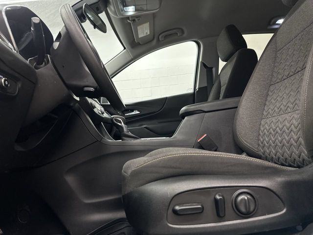 Thumbnail: 2023 Chevrolet Equinox - 28