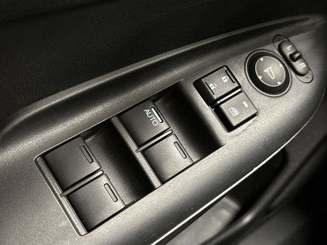 Thumbnail: 2015 Honda Fit - 26