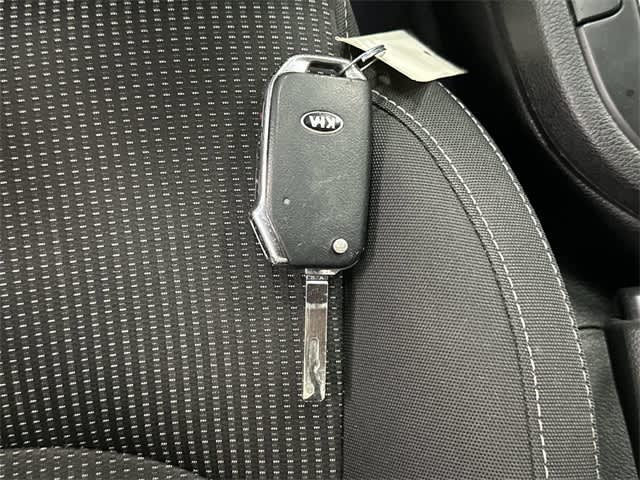 Thumbnail: 2019 Kia Forte - 12