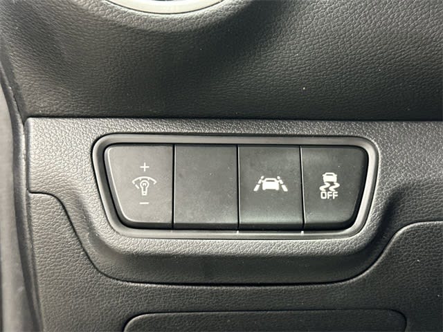 Thumbnail: 2019 Kia Forte - 24