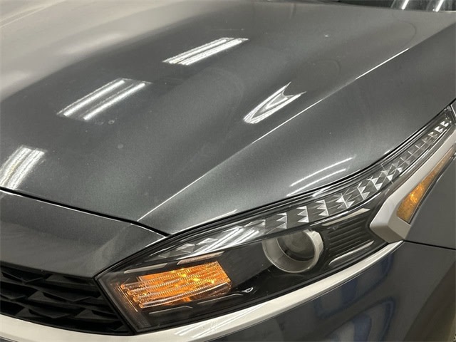 Thumbnail: 2024 Kia Forte - 32