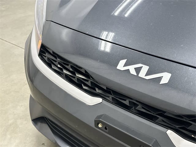 Thumbnail: 2024 Kia Forte - 4