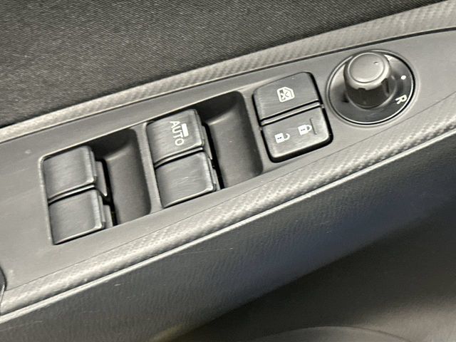Thumbnail: 2018 Toyota Yaris iA - 25