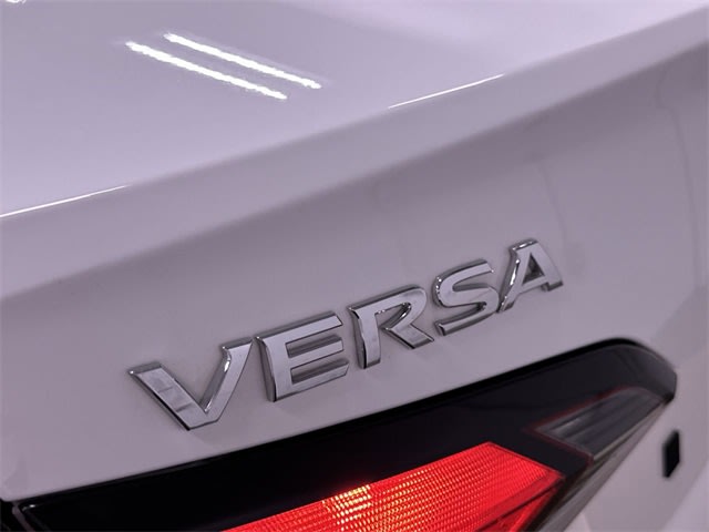 2024 Nissan Versa S 4
