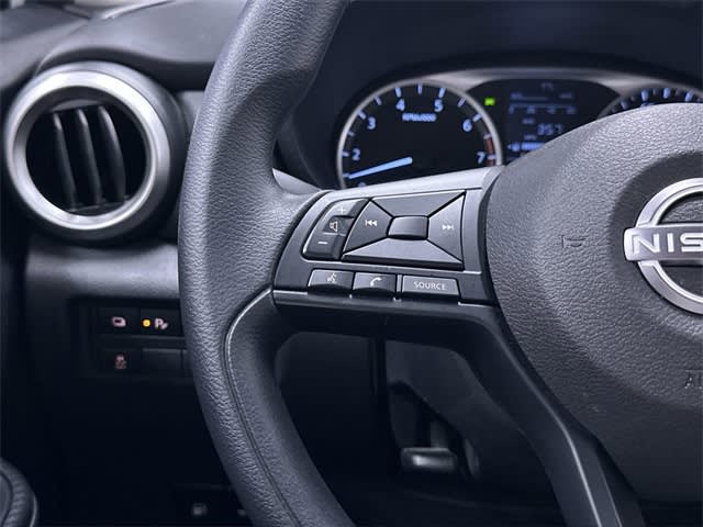 2024 Nissan Versa S 23