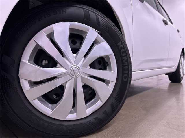 2024 Nissan Versa S 5
