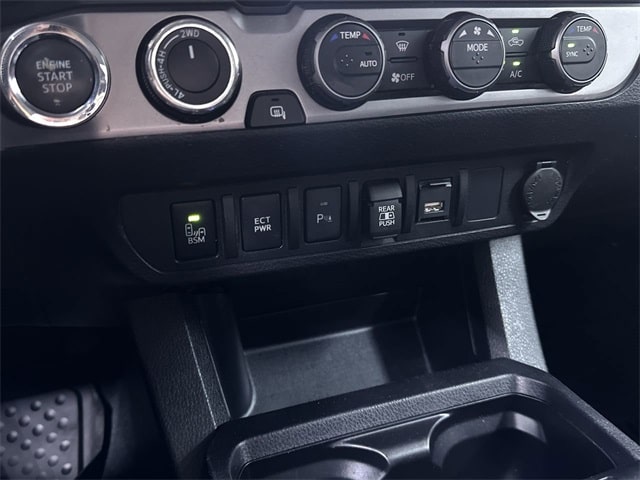 2023 Toyota Tacoma SR5 30